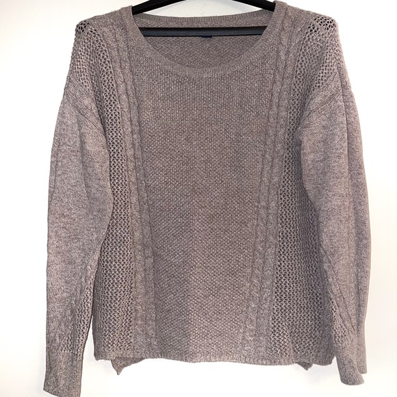 3/$25!! AE oversized sweater - Picture 2 of 8